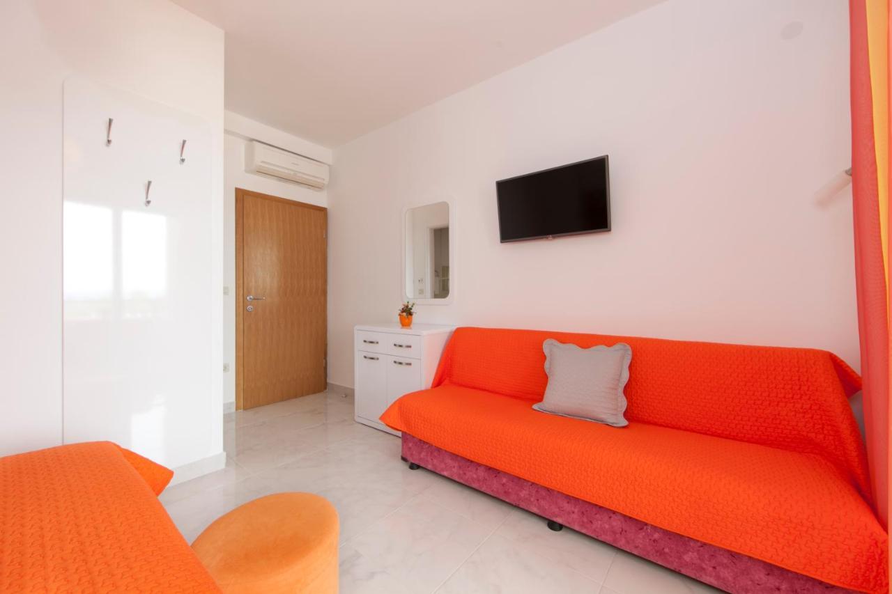 Apartments Milana Tucepi Luaran gambar
