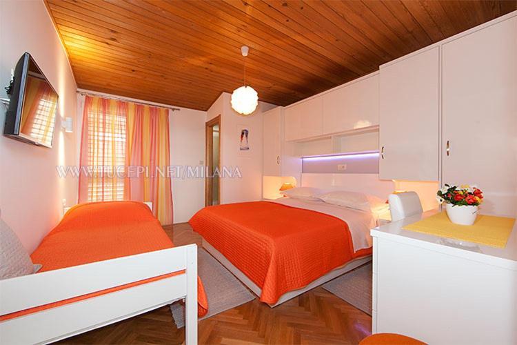 Apartments Milana Tucepi Luaran gambar